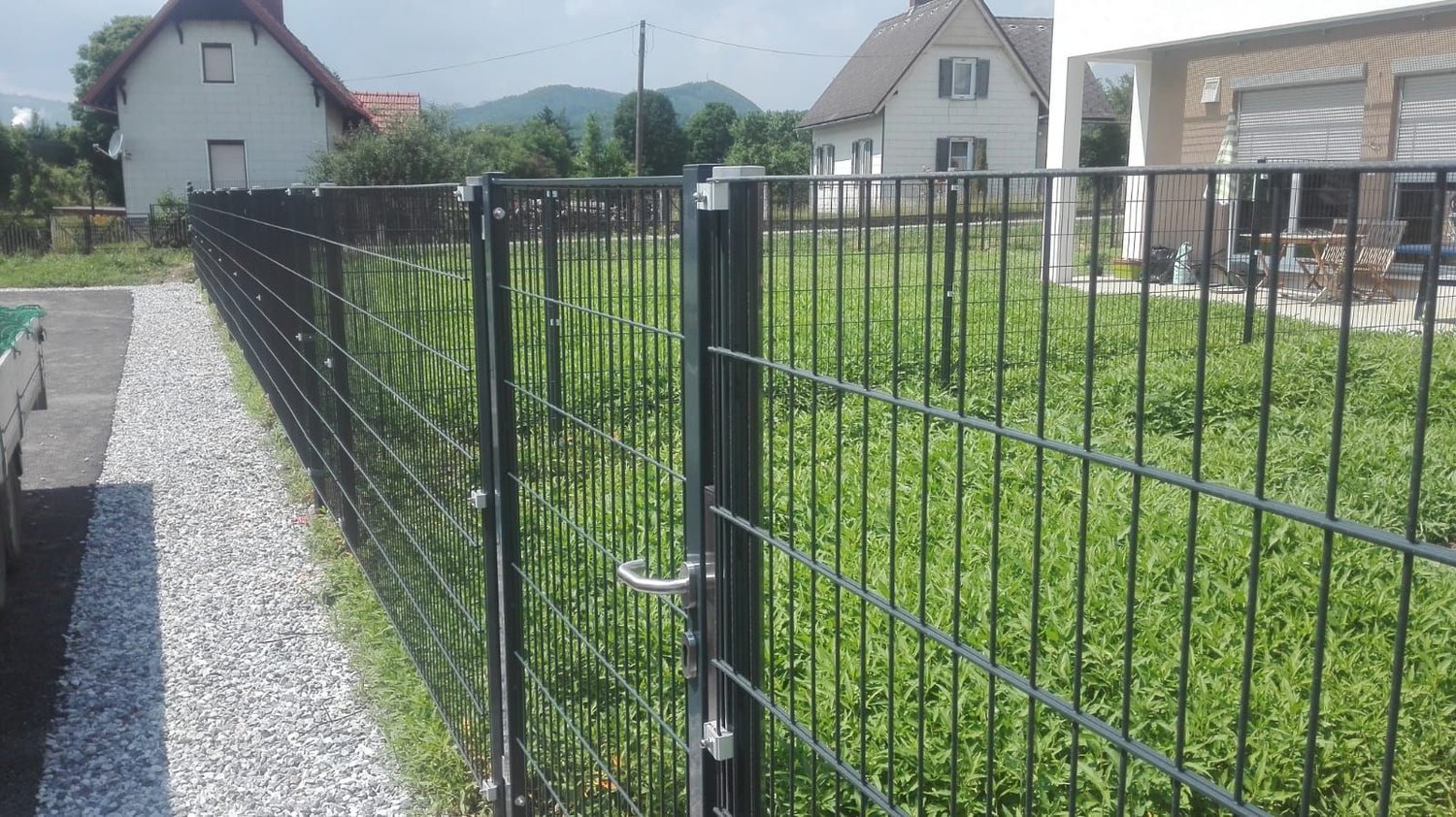 Doppelstabzaun mit Doppeltor